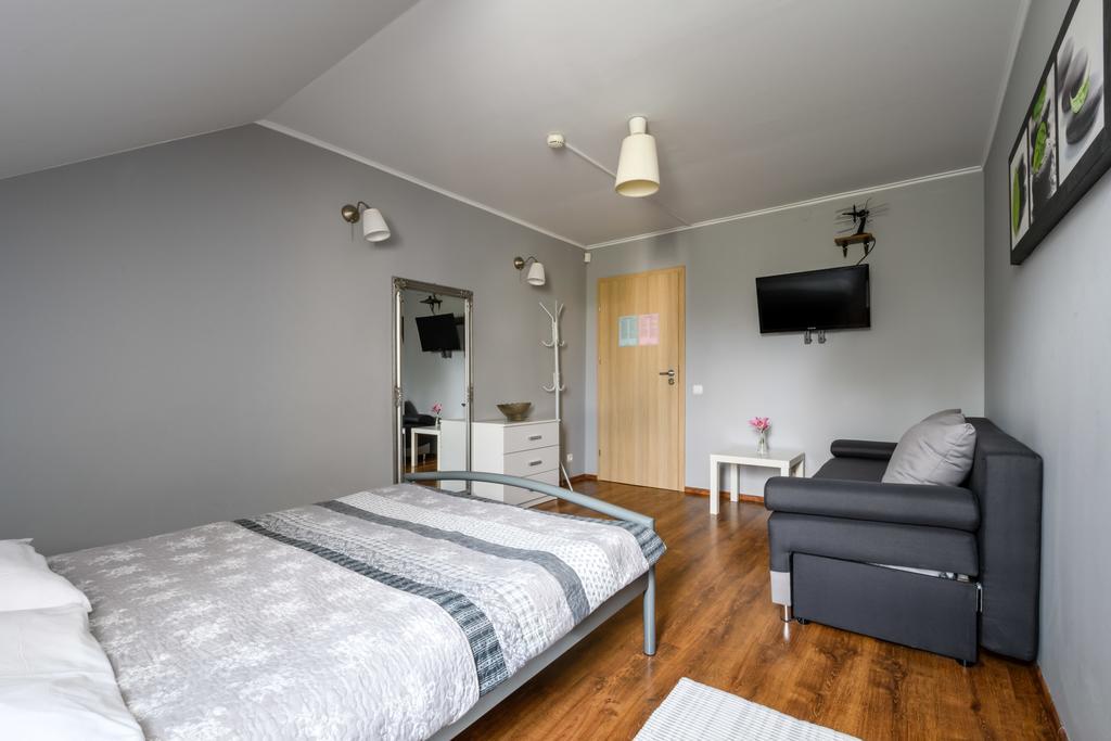 Hostel Krokodyl Warsaw Exterior photo