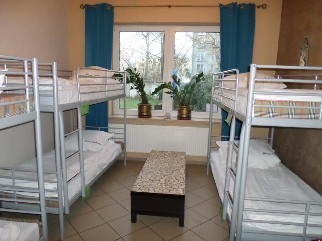 Hostel Krokodyl Warsaw Exterior photo