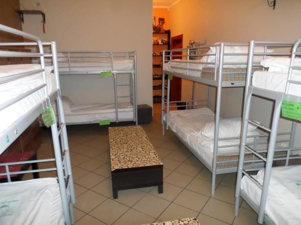 Hostel Krokodyl Warsaw Exterior photo